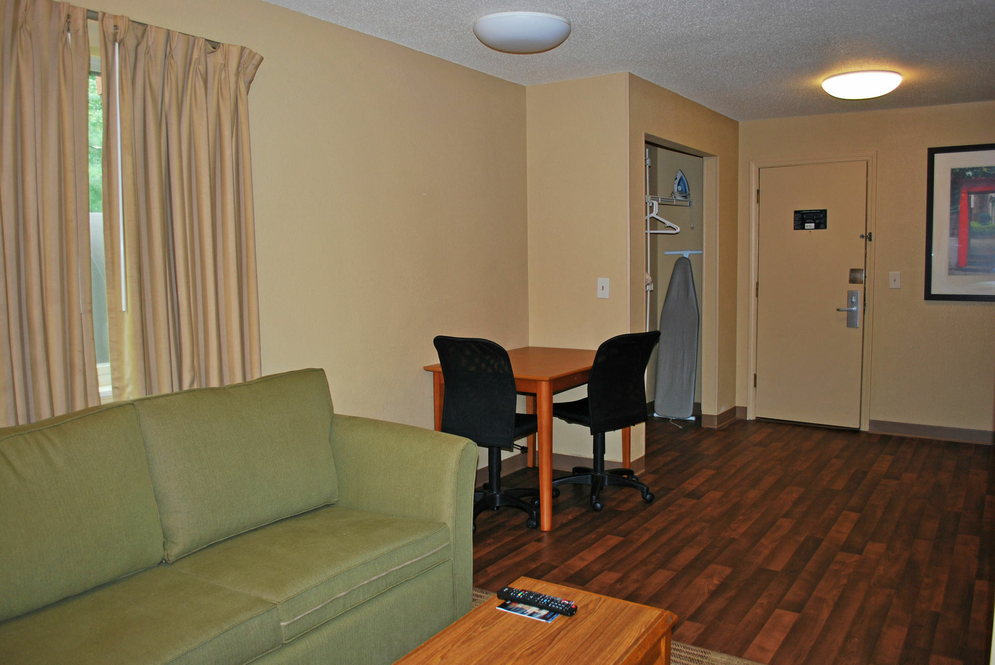 Welcome Suites Hazelwood Extended Stay Hotel Exterior photo